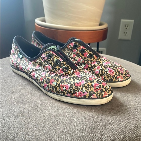 Keds Rookie Athletic Sneakers Leopard Floral Canvas Womens 8.5 EUC - Picture 1 of 9